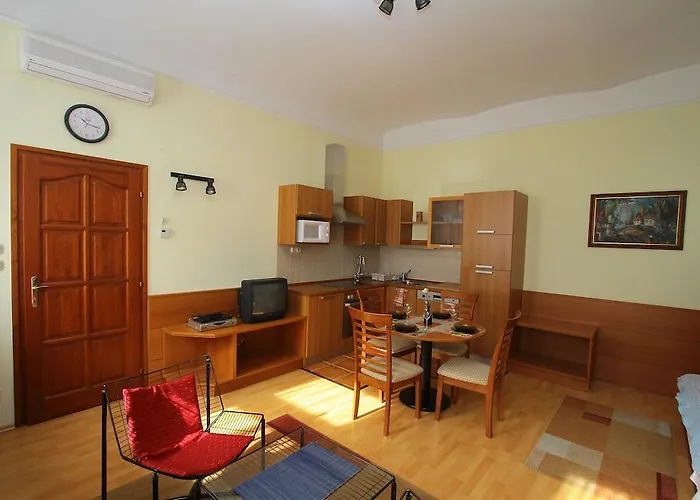 Apartment Center