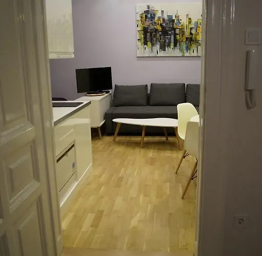 Apartament Center *